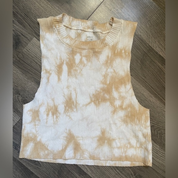 aerie Tops - Aerie Ribbed Beige and Cream cropped tank